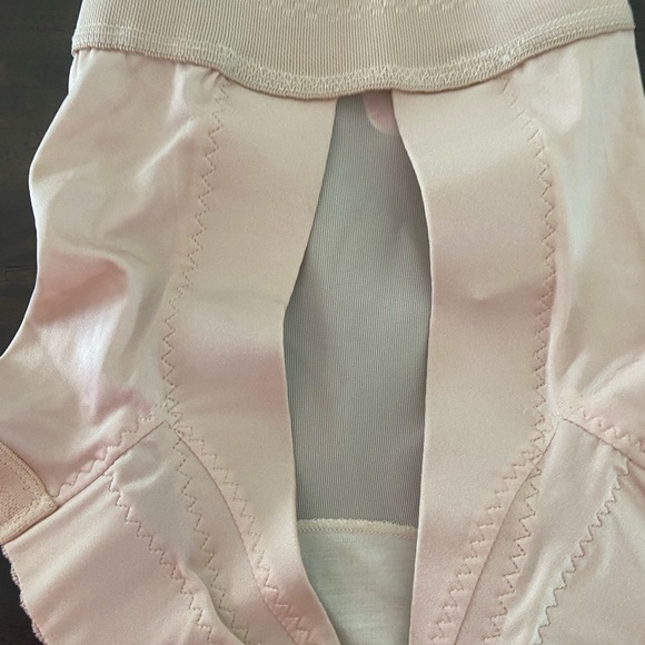 Ardyss nude panty reshaper size XXS butt enhancer NWT - Picture 8 of 13